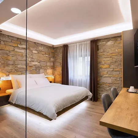 Stok - Rooms, Wine & Restaurant - Marezige, Bed & Breakfast