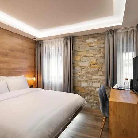 Stok - Rooms, Wine & Restaurant - Marezige, Bed & Breakfast *