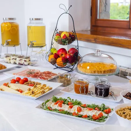 فندق مبيت وإفطار Stok - Rooms, Wine & Restaurant - Marezige, Koper ماريزيج