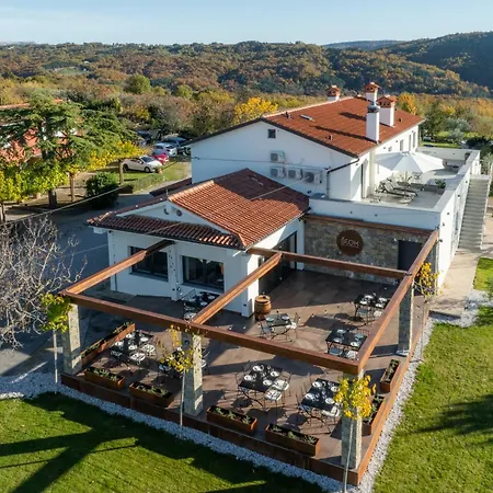 Bed & Breakfast Stok - Rooms, Wine & Restaurant - Marezige,