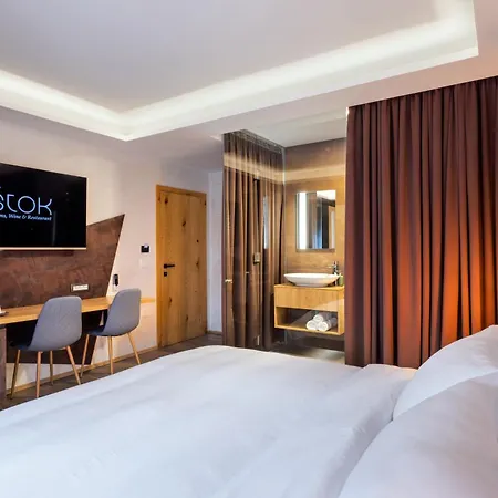 Stok - Rooms, Wine & Restaurant - Marezige, Koper فندق مبيت وإفطار ماريزيج