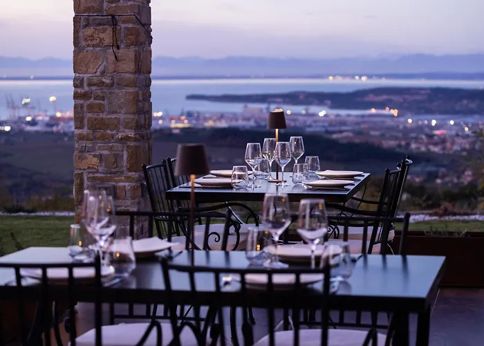 štok - Rooms, Wine&restaurant - Marezige, Koper Bed & Breakfast