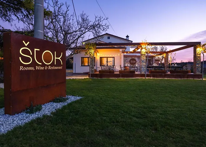 štok - Rooms, Wine&restaurant - Marezige, Koper Bed & Breakfast