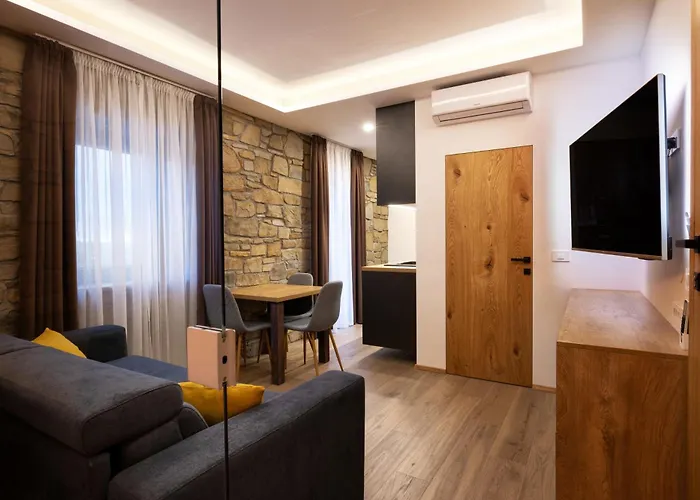 štok - Rooms, Wine&restaurant - Marezige, Koper Bed & Breakfast